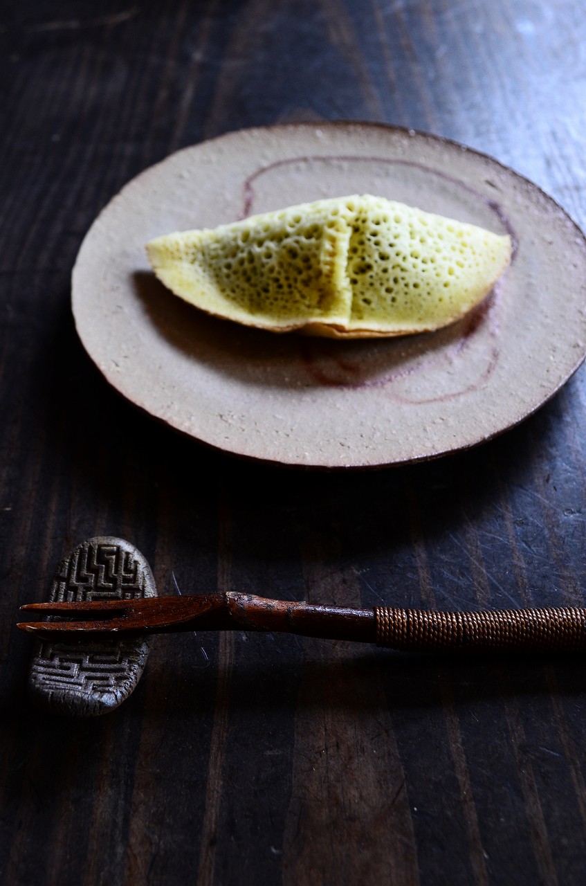 備前五寸皿　Takahiro Hosokawa　－むらすずめ－