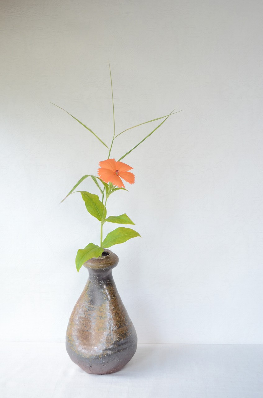 備前瓢花入　Naoki Yokoyama　－岩菲－