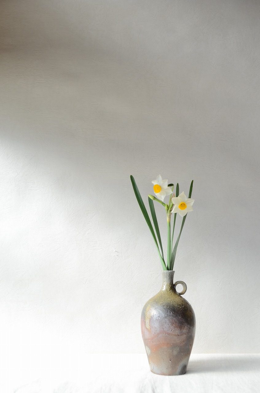 備前花入　QuietHouse　－水仙－