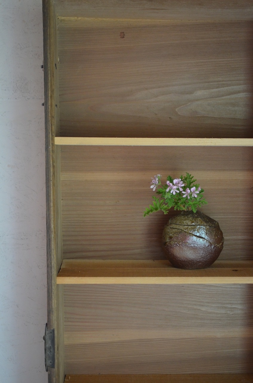 備前花器　Takuma Watanabe　ー蚊連草ー
