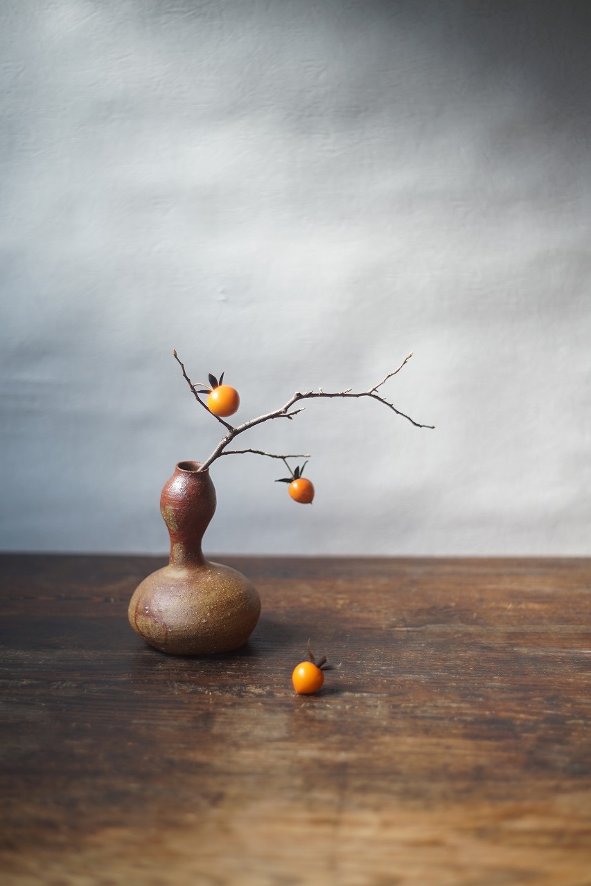 備前火襷瓢花入　Takahiro Hosokawa　－老爺柿－