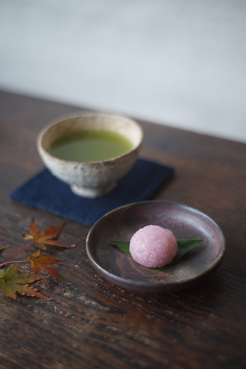 備前まる小皿　QuietHouse　－桜もち－