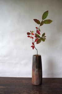 備前面取筒花入　So Isezaki　ーコバノズイナー