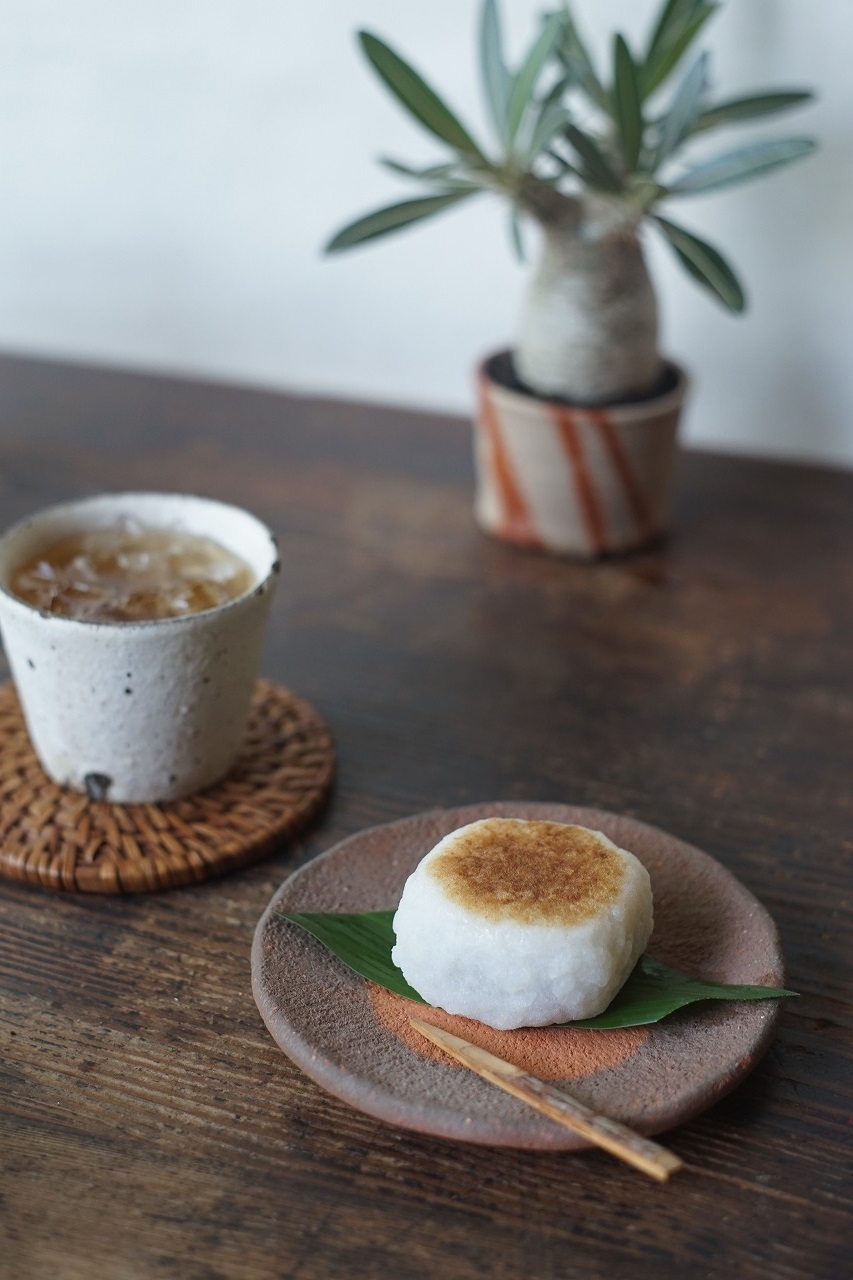 備前たたき小皿　Yoshiteru Takariki　－粗搗き大福－