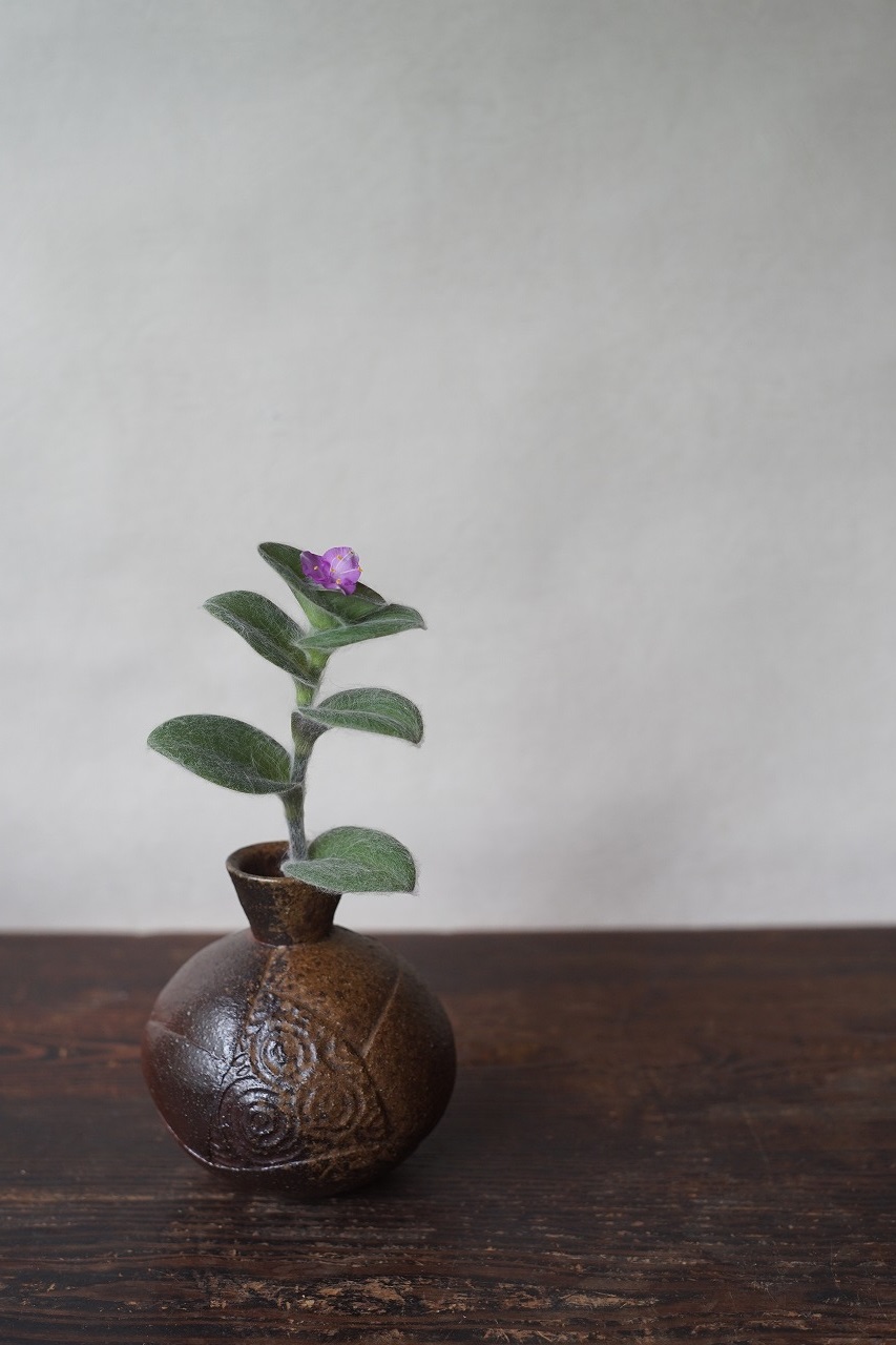 備前花入　Takuma Watanabe　－ホワイトベルベット－