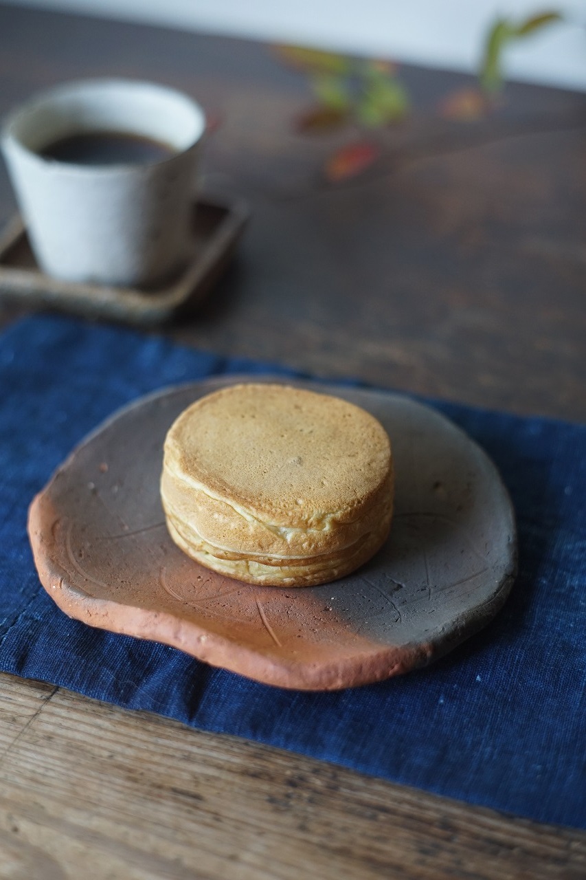 伊部たたき皿　Gousuke Yashiro　－夫婦饅頭－