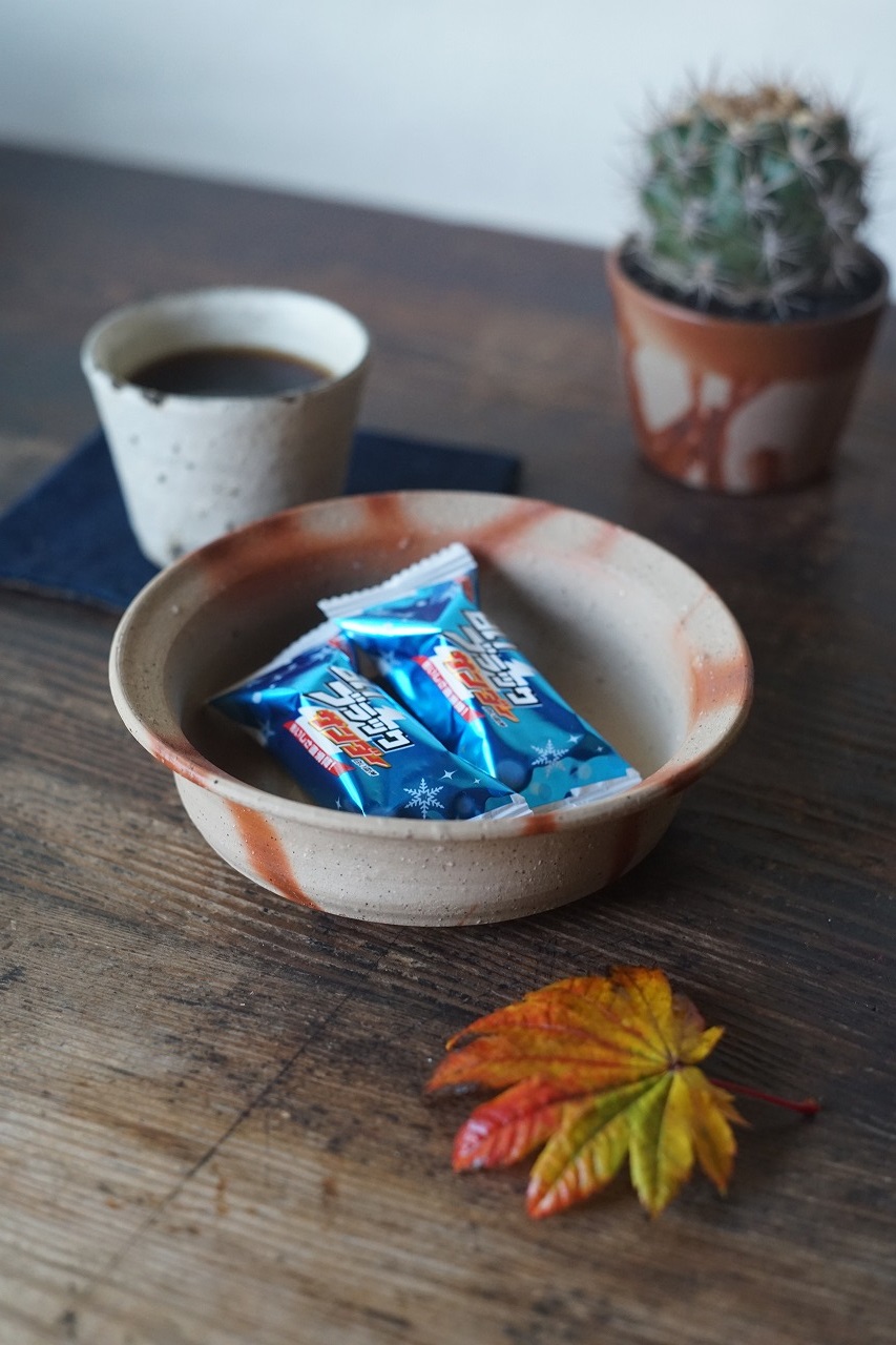 備前火襷鉢　Yoshiteru Takariki　－白いブラックサンダー－