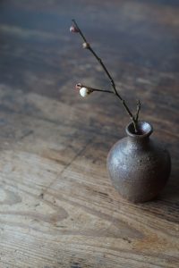 備前ミニ花入　Yuudai Hara　ー梅ー