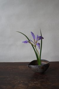備前窯変片口　QuietHouse　ー寒あやめー