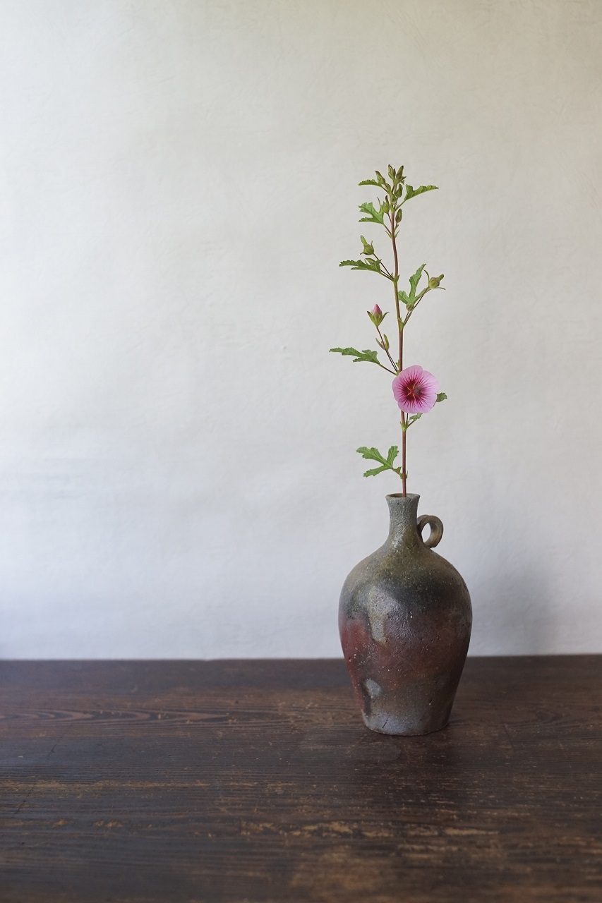 備前一輪花入　QuietHouse　ー高砂芙蓉ー