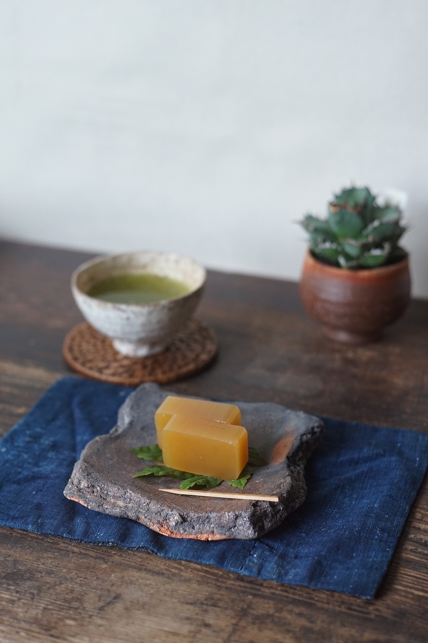 備前陶片正方小皿　Takahiro Hosokawa　－芋ようかん－