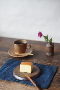 備前陶板　Yoshiteru Takariki　－蒸しカステラ－