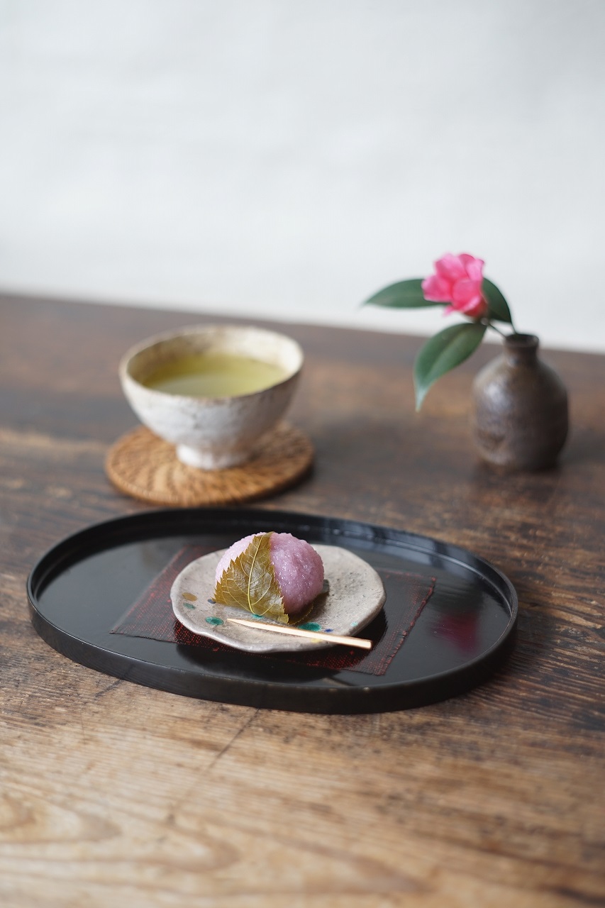 備前銀三彩豆皿 Sin Isezaki -桜餅-