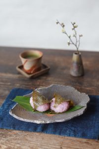備前葉皿　Takahiro Hosokawa　ー桜餅ー
