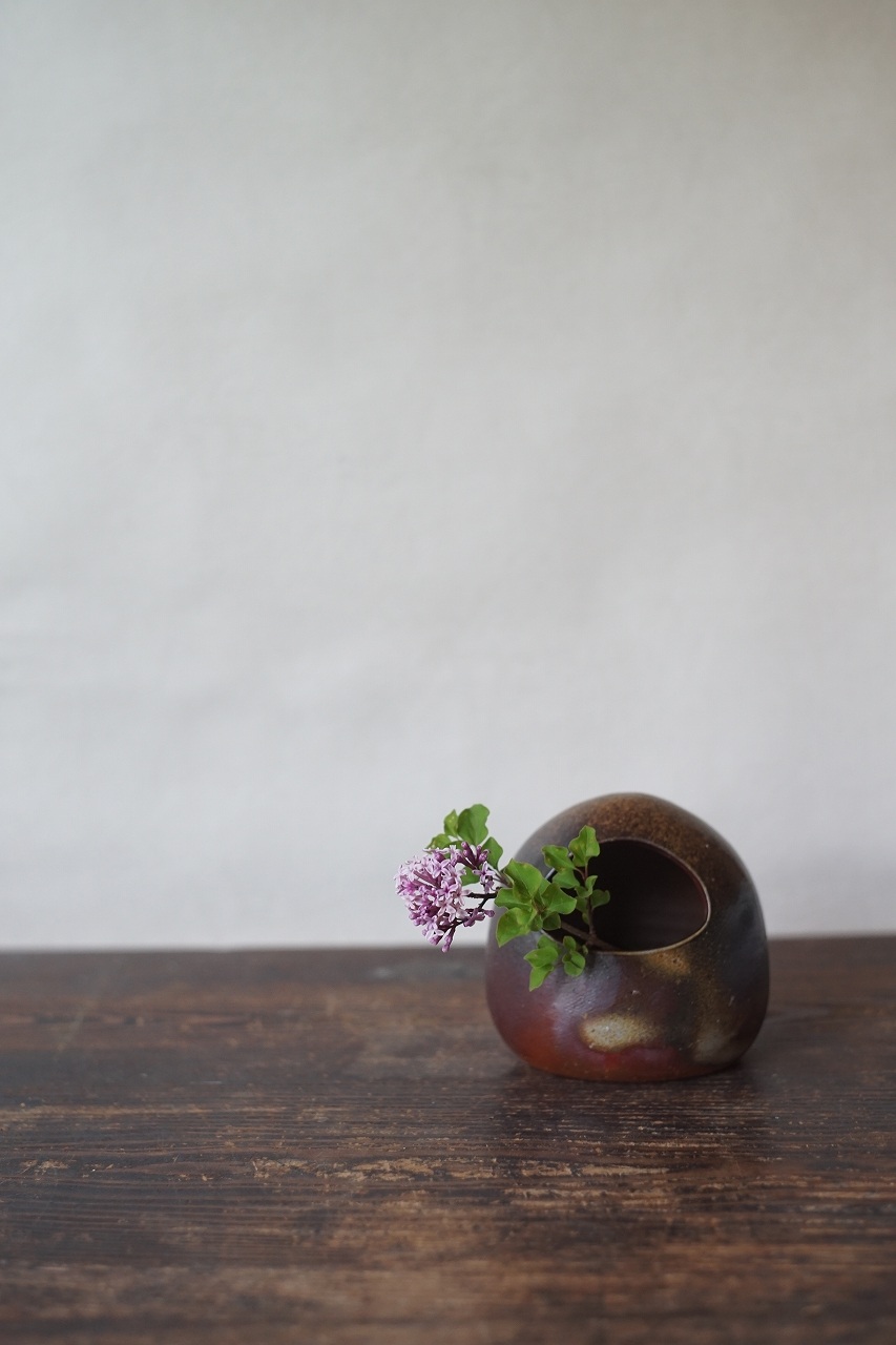 備前一輪花入　So Isezaki　－ライラック－