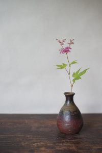 伊部一輪花入　Gousuke Yashiro　－京鹿子－