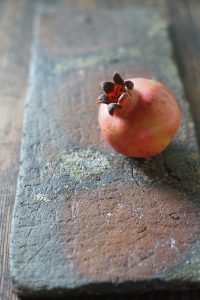 伊部陶板　Gousuke Yashiro　ー柘榴ー