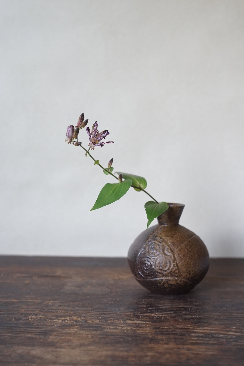 備前花入　Takuma Watanabe　－杜鵑草－