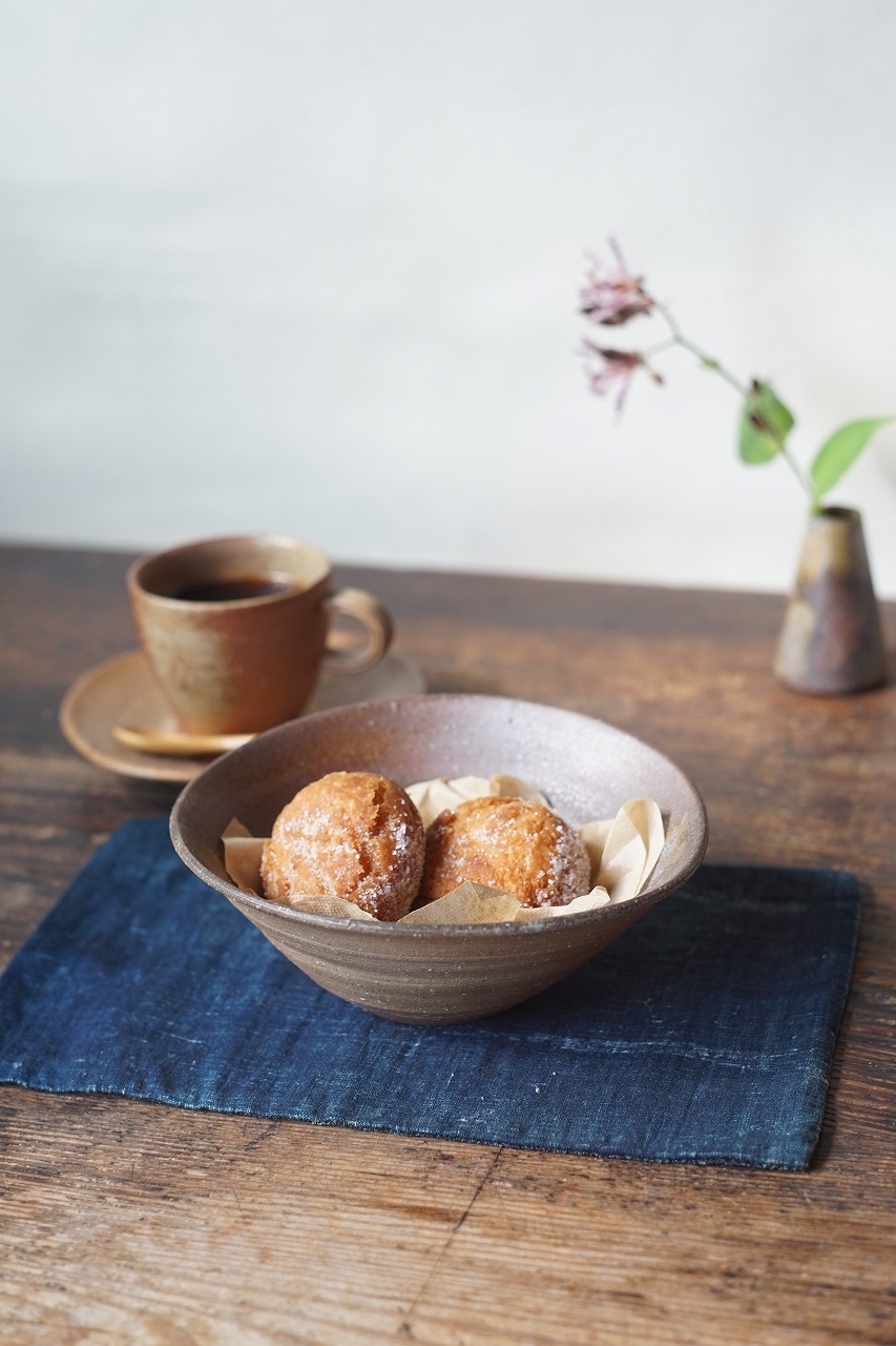 備前楕円鉢　Yoshiteru Takariki　－あんドーナツ－