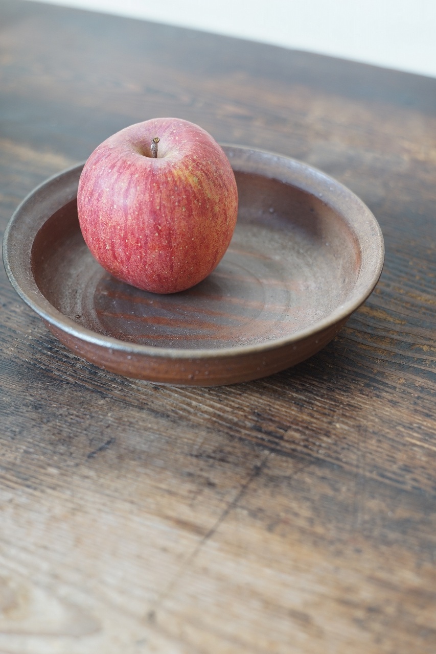 備前鉢　Yoshiteru Takariki　ー林檎ー