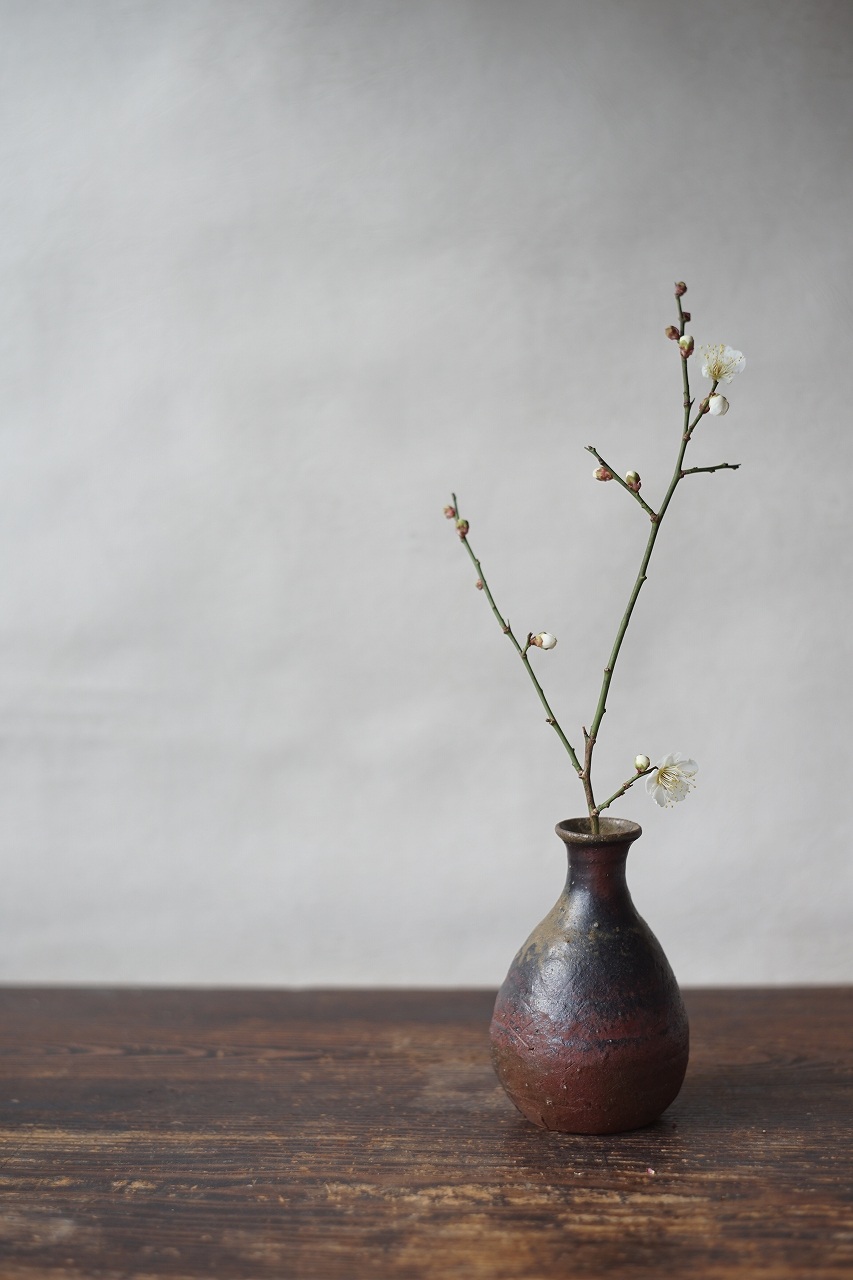 伊部一輪花入　Gousuke Yashiro　－梅－