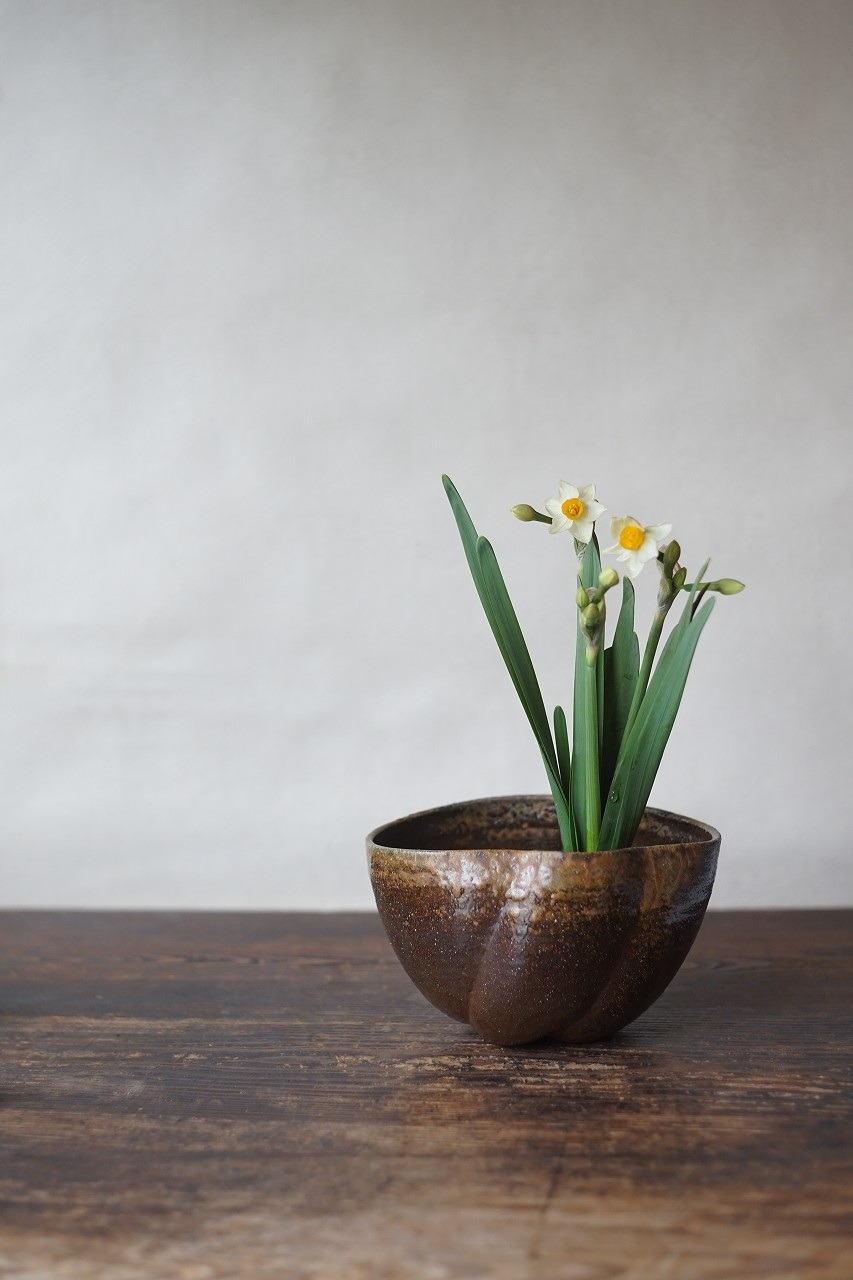 備前花器　Takuma Watanabe　－水仙－