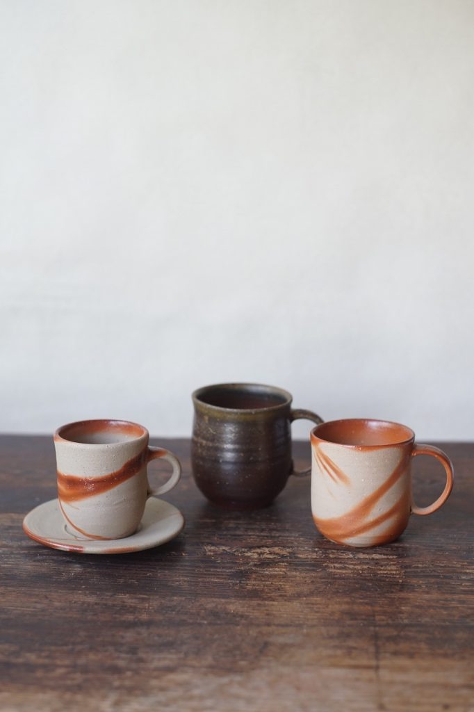 毎日のひとときを  ちょっとだけ豊かにしてくれる、備前焼の珈琲セット・マグカップ