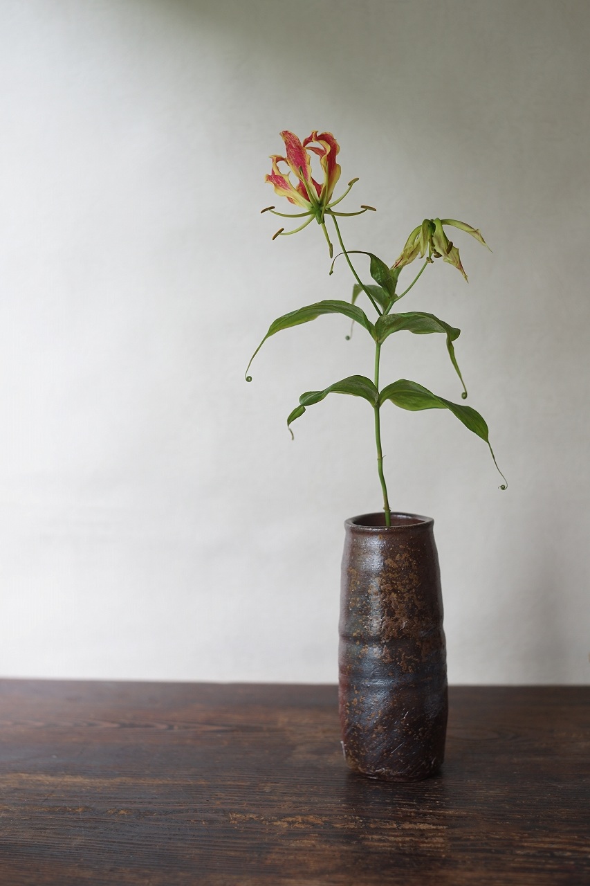 備前焼 花入 横山直樹作 yokoyaabizen.jpg?