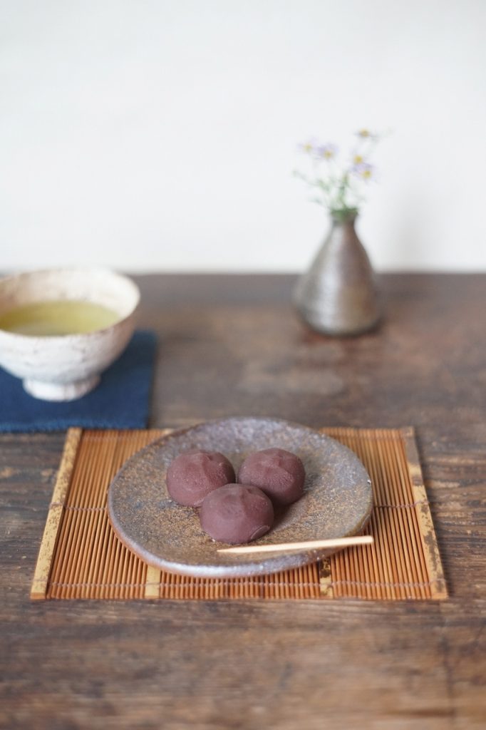 備前たたき小皿　高力芳照　－あんころ餅－