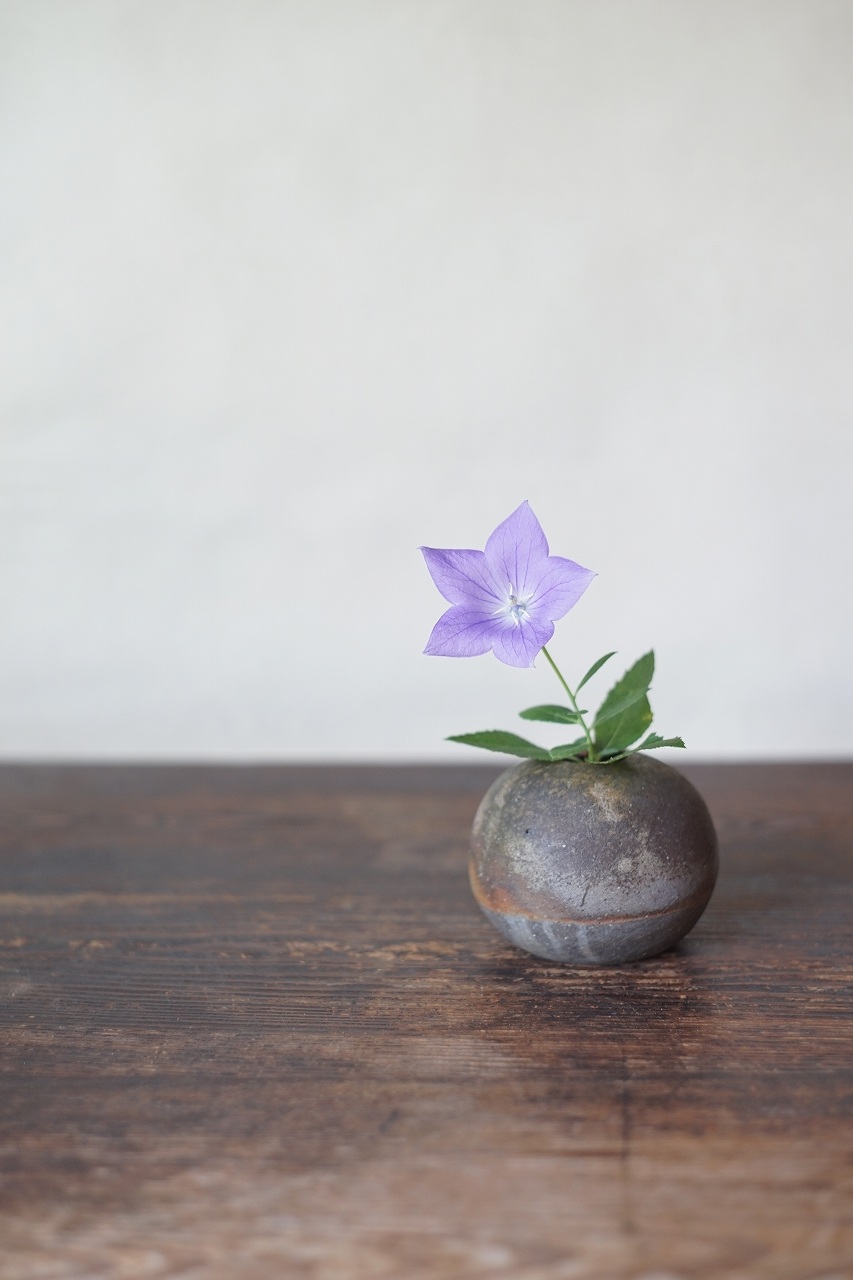 備前まる花器 QuietHouse -桔梗-