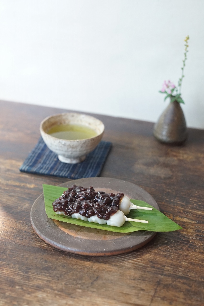 備前陶板　高力芳照　－串だんご－